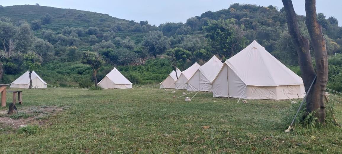 Riverside Bunec Camping Piqeras Dış mekan fotoğraf