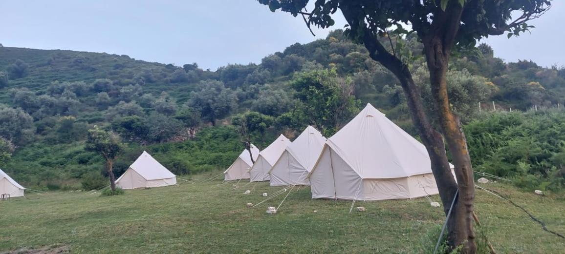 Riverside Bunec Camping Piqeras Dış mekan fotoğraf