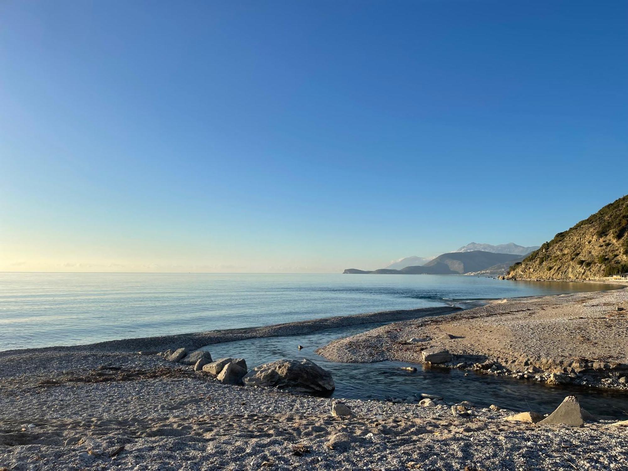 Riverside Bunec Camping Piqeras Dış mekan fotoğraf