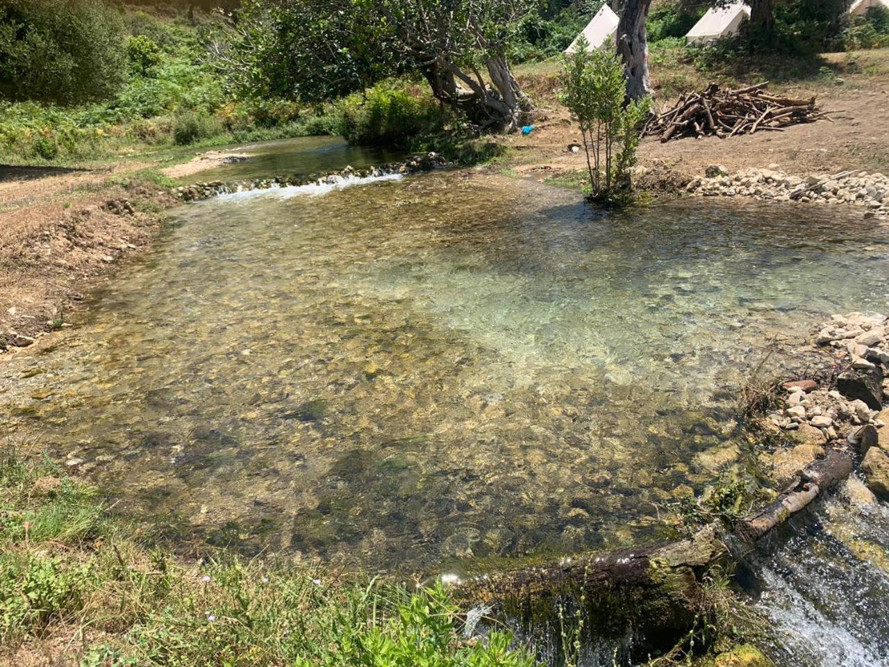 Riverside Bunec Camping Piqeras Dış mekan fotoğraf